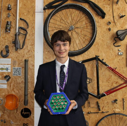 /duncan-awarded-the-arkwright-engineering-scholarship/""